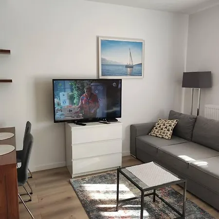 Apartment Branickiego 23 With Ac-close To Medicover And Paley *